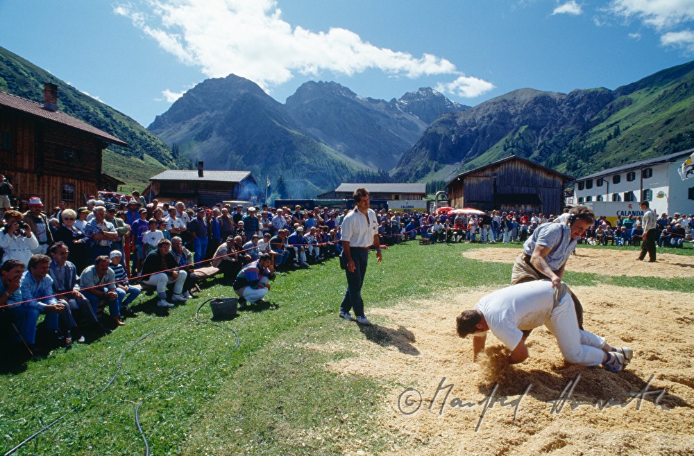 Schwinger-Kämpfer beim Ringer-Fest