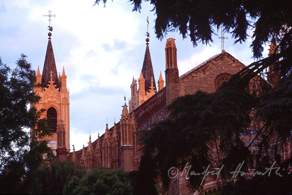 die gotische Pfarrkirche von Royal St. Jerome