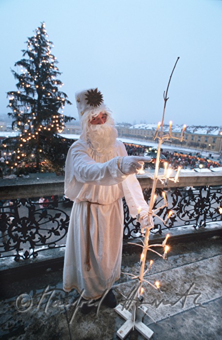 Weihnachtsmann beim Christkindlmarkt