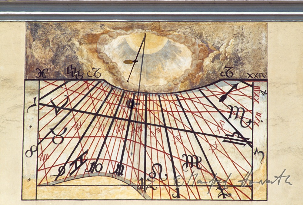 Sonnenuhr an der Heiliggeistkirche, 18.Jh.