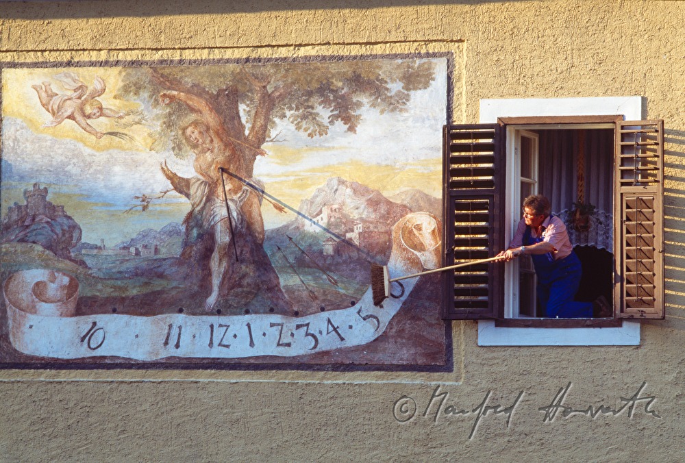 Reinigung der Sonnenuhr (Hausmeister)