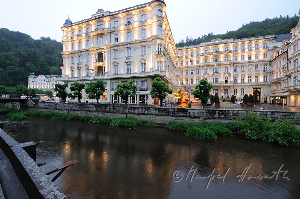 Grandhotel Pupp am Fluss Tepla