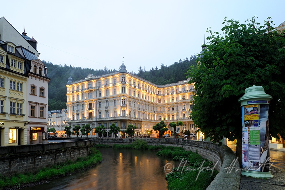Grandhotel Pupp am Fluss Tepla