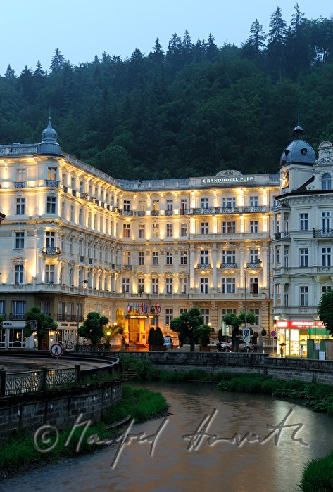 Grandhotel Pupp am Fluss Tepla