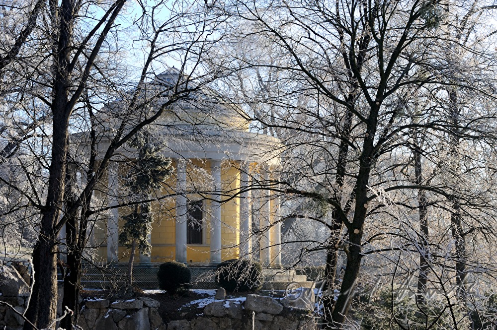 Leopoldinentempel im Landschaftsgarten