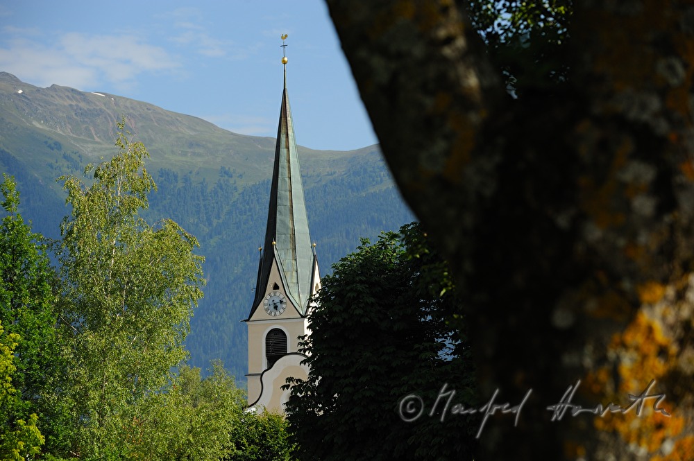 Pfarrkirche St. Joseph und Holzleitensattel