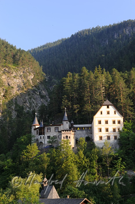 Schloss Fersteinsee am Fuße des Fernpasses