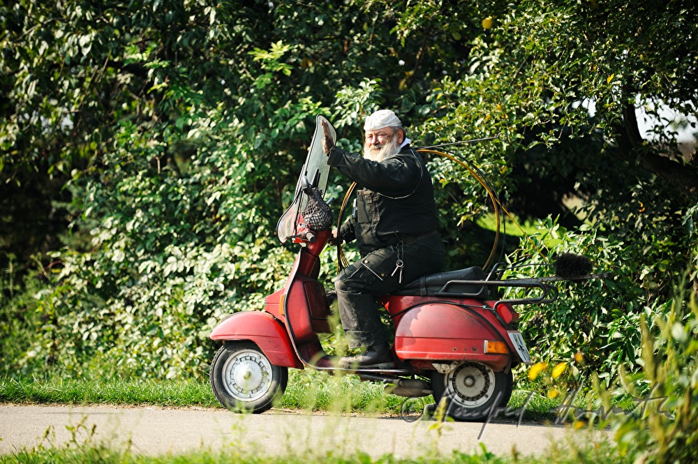 Rauchfangkehrer auf dem Weg zur Arbeit