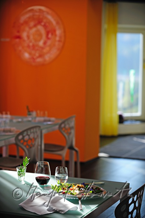 Blumen-Salat-Kreation mit Blüten im Hotel An-Alapanka-Ma