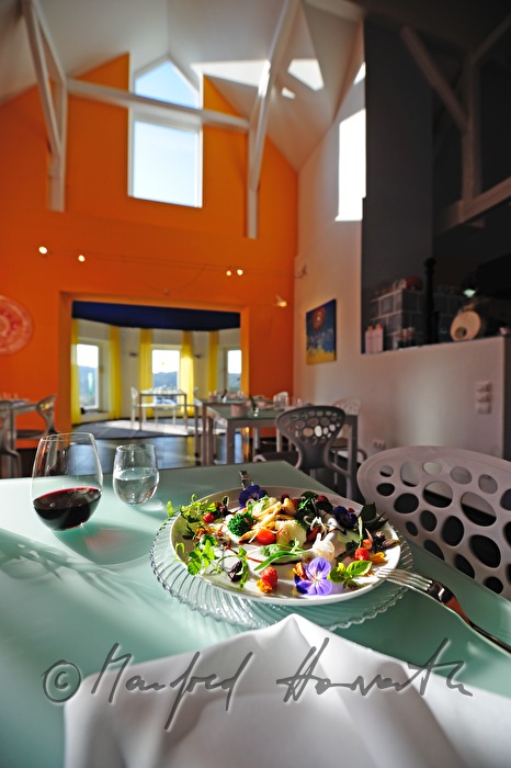 Blumen-Salat-Kreation mit Blüten im Hotel An-Alapanka-Ma