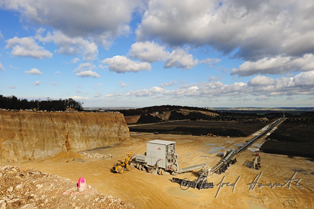 Kalksteinbruch der Firma Lafarge