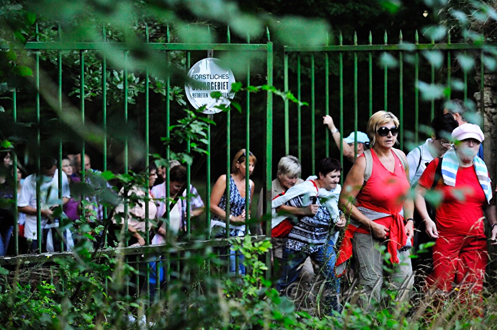 Wallfahrt der Schützener durch den Tiergarten nach Loretto