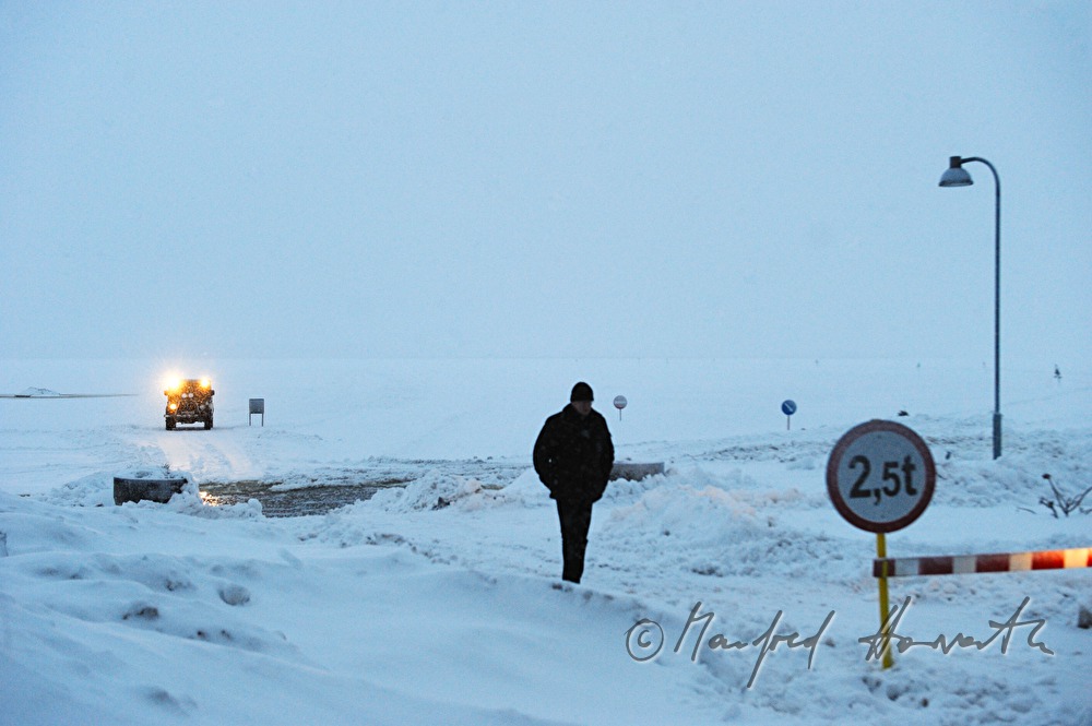 Schranke an der Eisstrasse nach Noarootsi