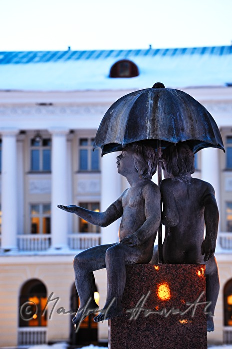 Brunnen vor dem Russischen Kulturinstitut (Vene Kultuurikeskus)