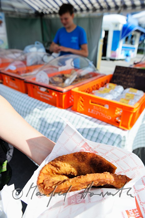 Verkaufsstand für Kalakukko (Fisch in Brotteig)