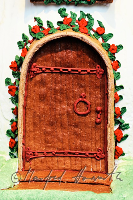 Detail einer Haustür bei Lebkuchenhaus-Ausstellung