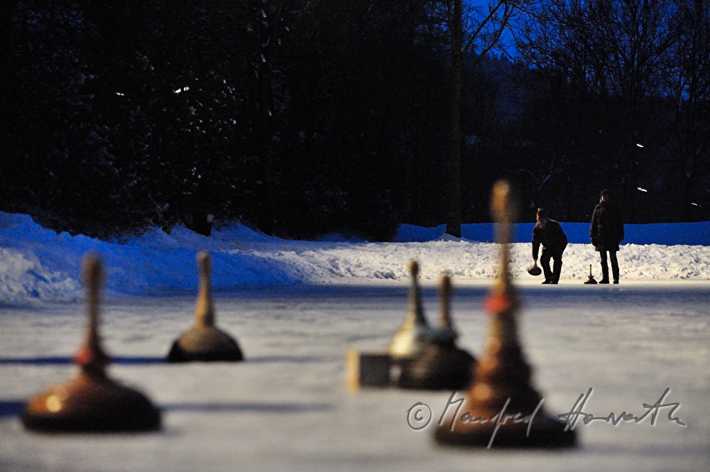 Eisstockschiessen auf der Natureisbahn