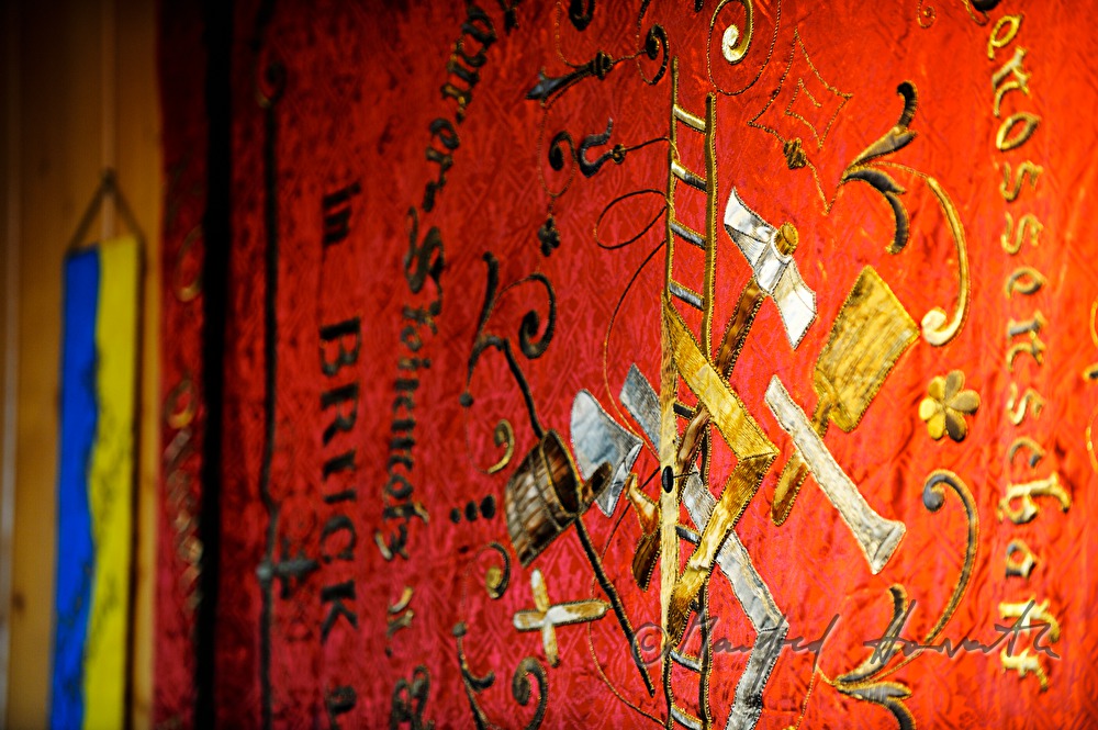 Zunftfahne der Dachdecker im Dachdecker-Museum