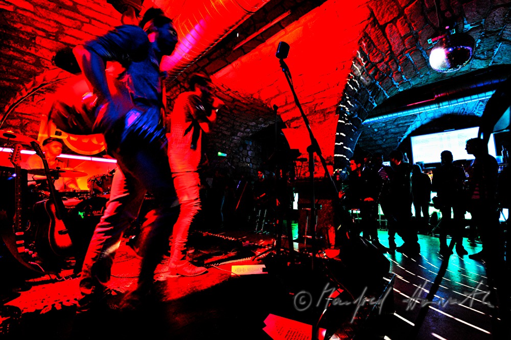 Rock-Live-Musik im Gewölbe