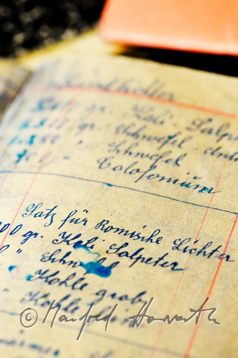 alte Rezeptbücher für Feuerwerke