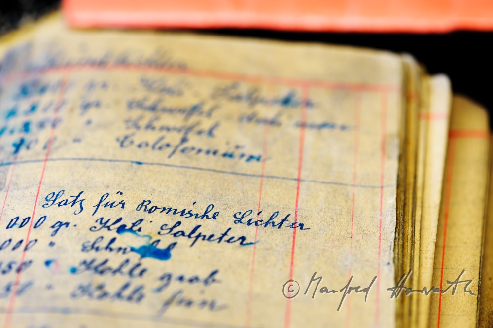 alte Rezeptbücher für Feuerwerke