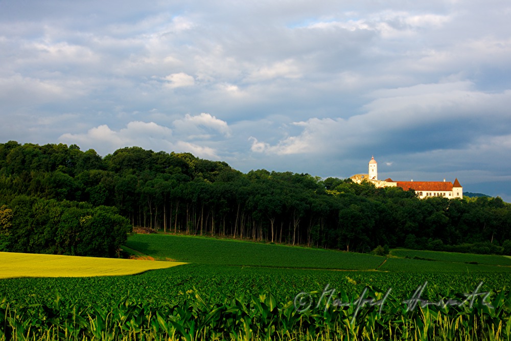 Blick über die Felder von Melk