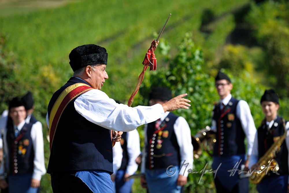Volksmusik-Gruppe in lokaler Tracht
