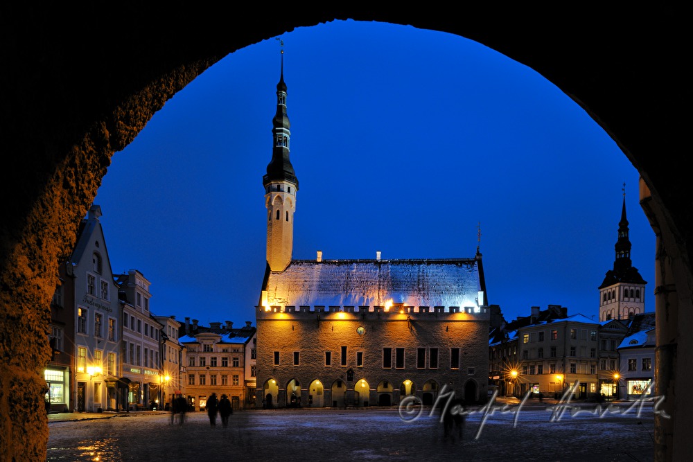 Hauptplatz mit Rathaus und Nikolaikirche