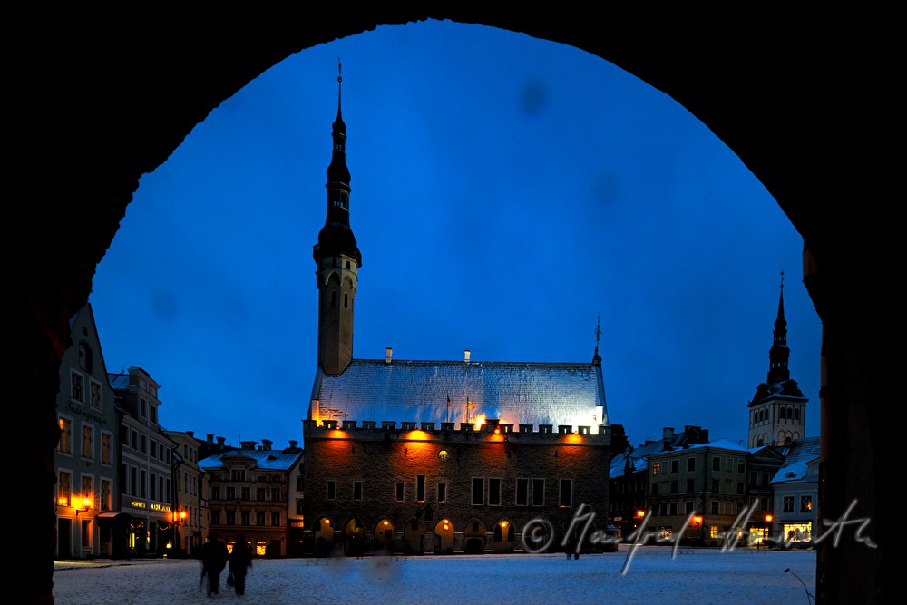 Hauptplatz mit Rathaus und Nikolaikirche