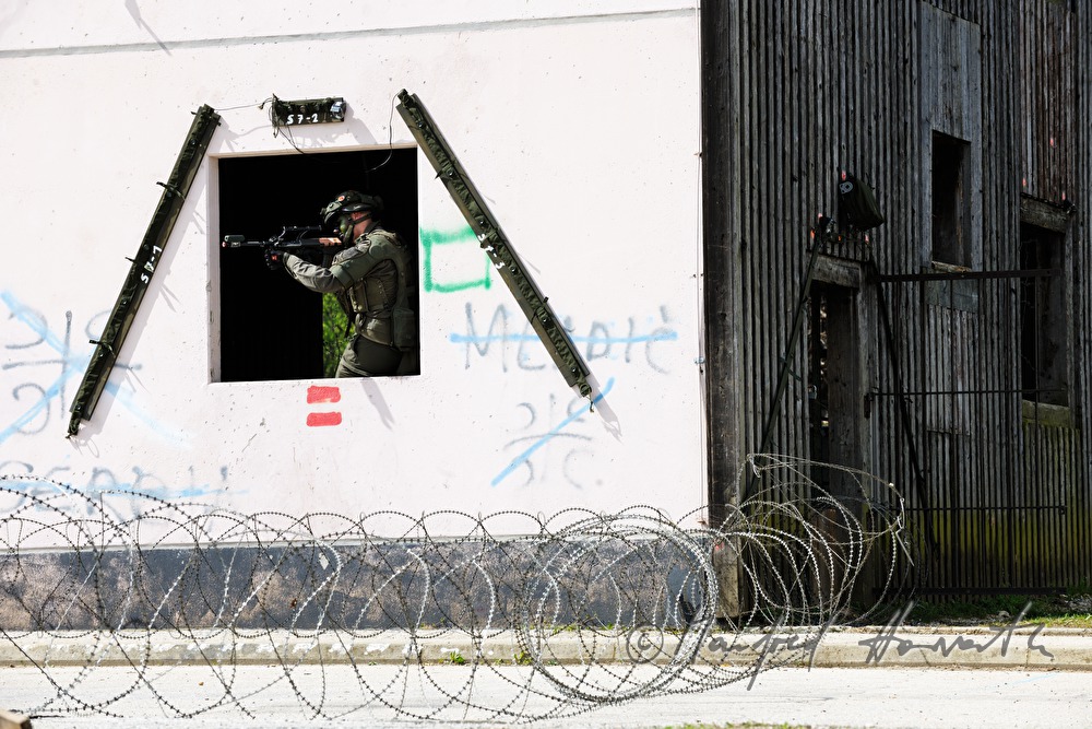 Soldat des Österreichischen Bundesheeres bei Truppenübung