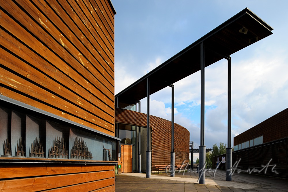 Eingang und Hauptfassade des Lusto (Finnisches Forstmuseum)