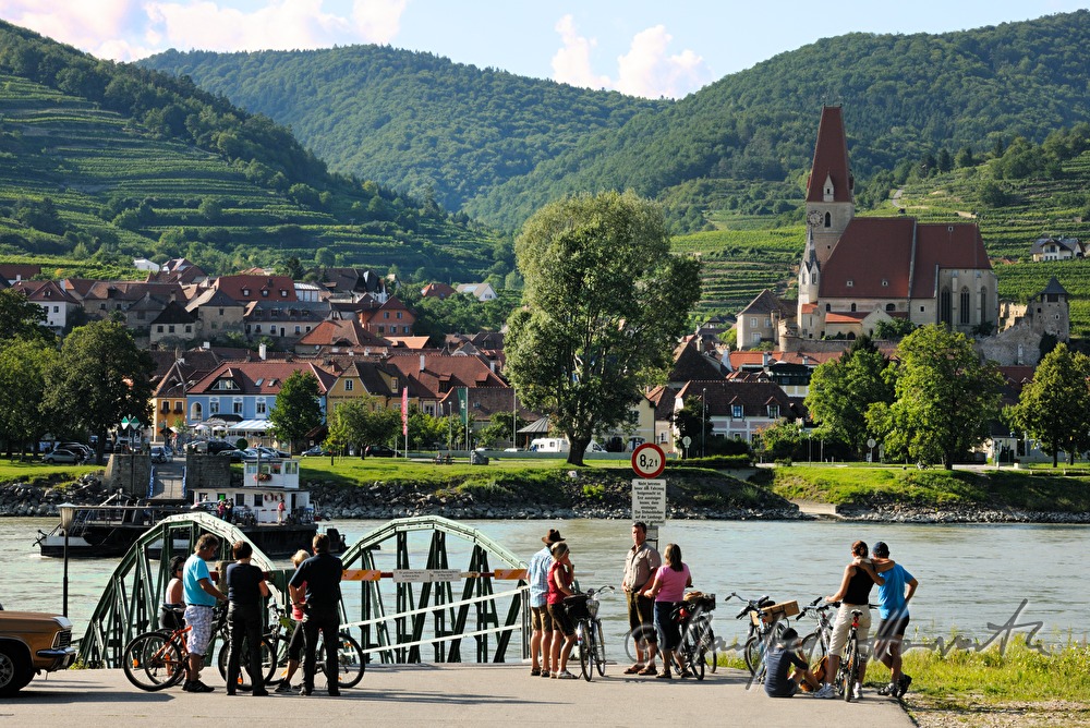 Rollfähre Weissenkirchen - Rossatzbach