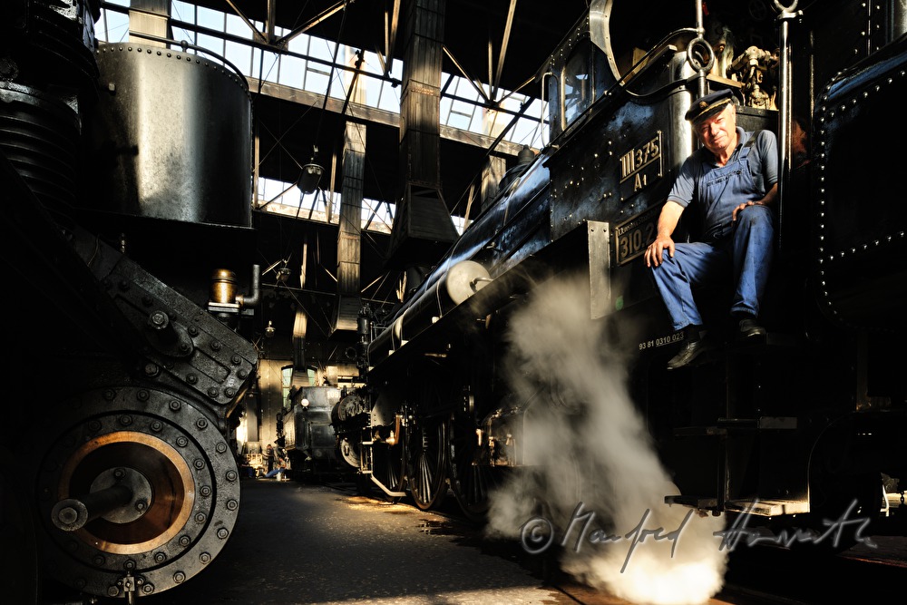 Dampflokomotive kkStB 310 und Lokomotivführer