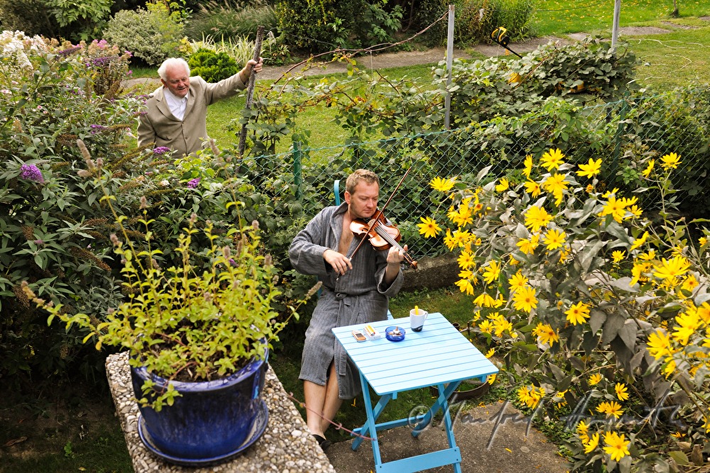 Manfred Horvath Geiger Wolfgang Gollner Spielt Im Garten