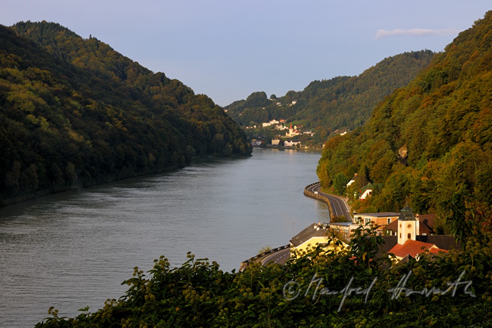 Blick vom Mautturm auf die Donau
