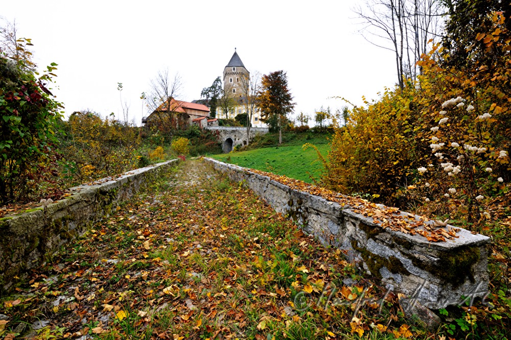 Schloss Neuhaus an der Donau am Schlossberg