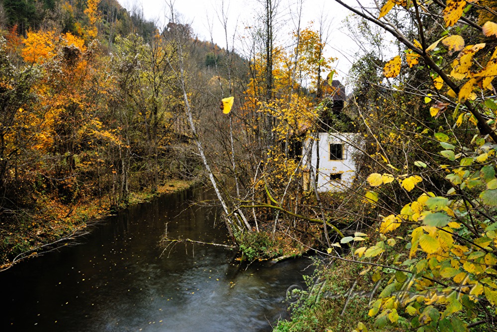 Wirtschaftsgebäude der ehemaligen Papierfabrik