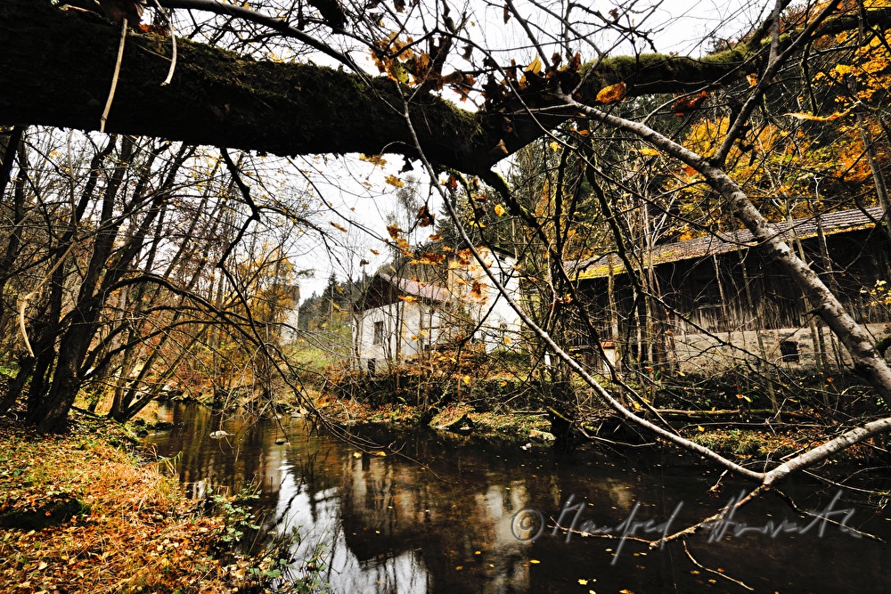 Wirtschaftsgebäude der ehemaligen Papierfabrik