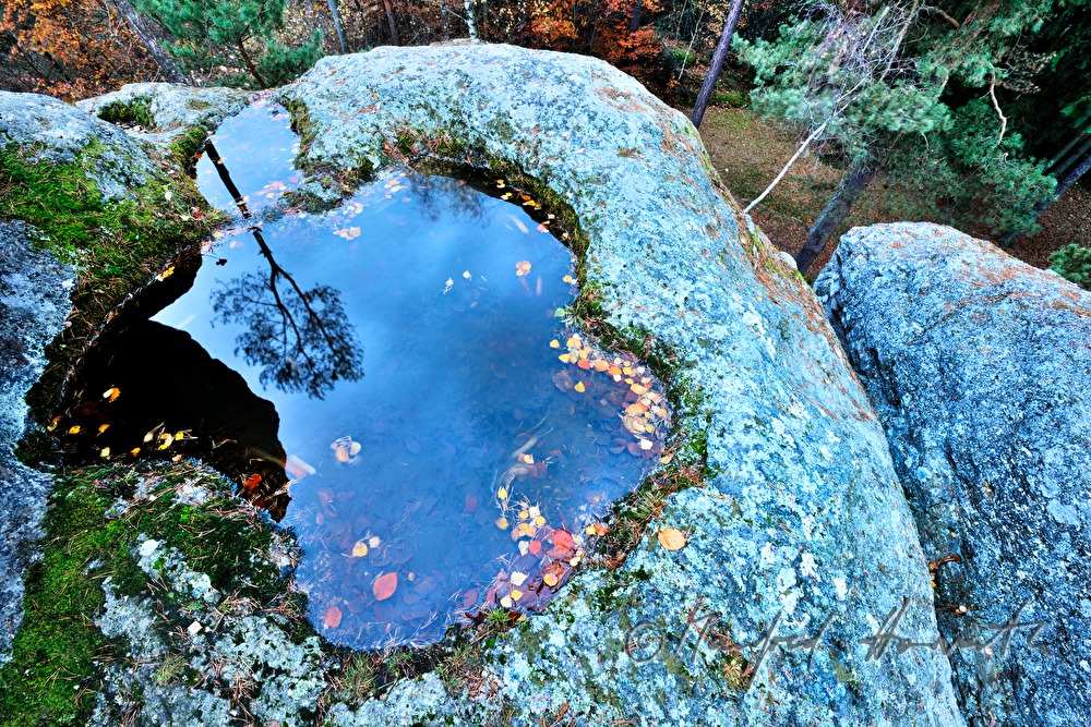 Heidenstein mit seinen permanent mit Wasser gefüllten Schalen