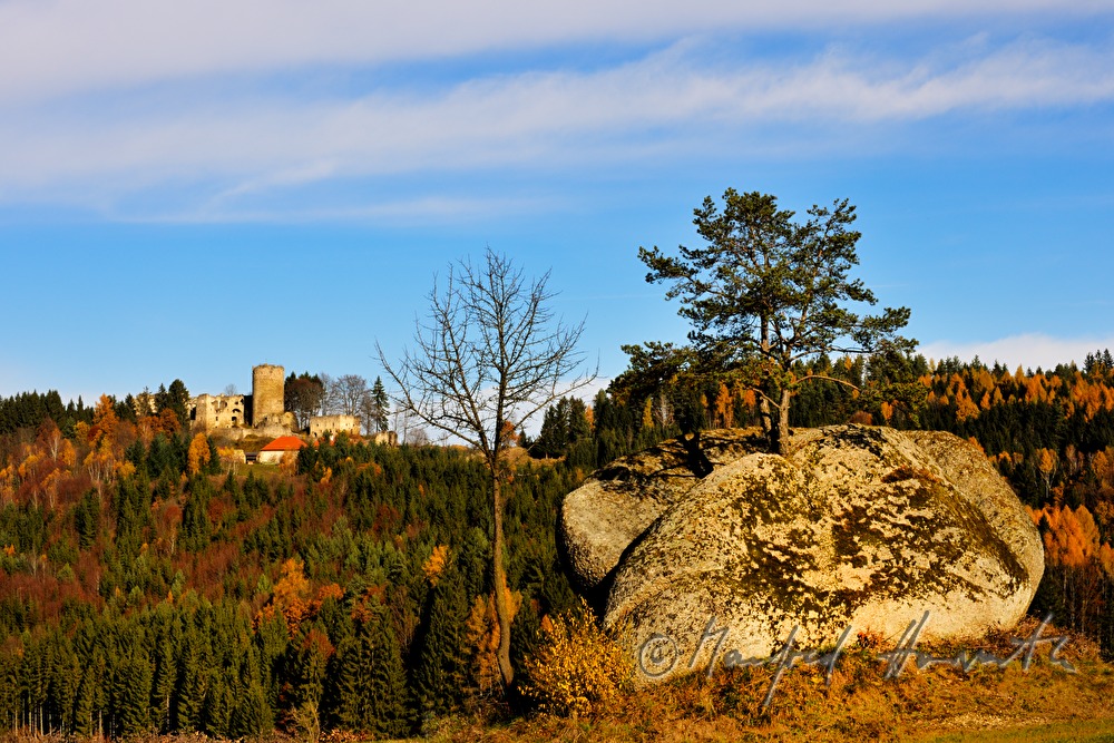 Granit-Findlinge und Tal der Waldaist