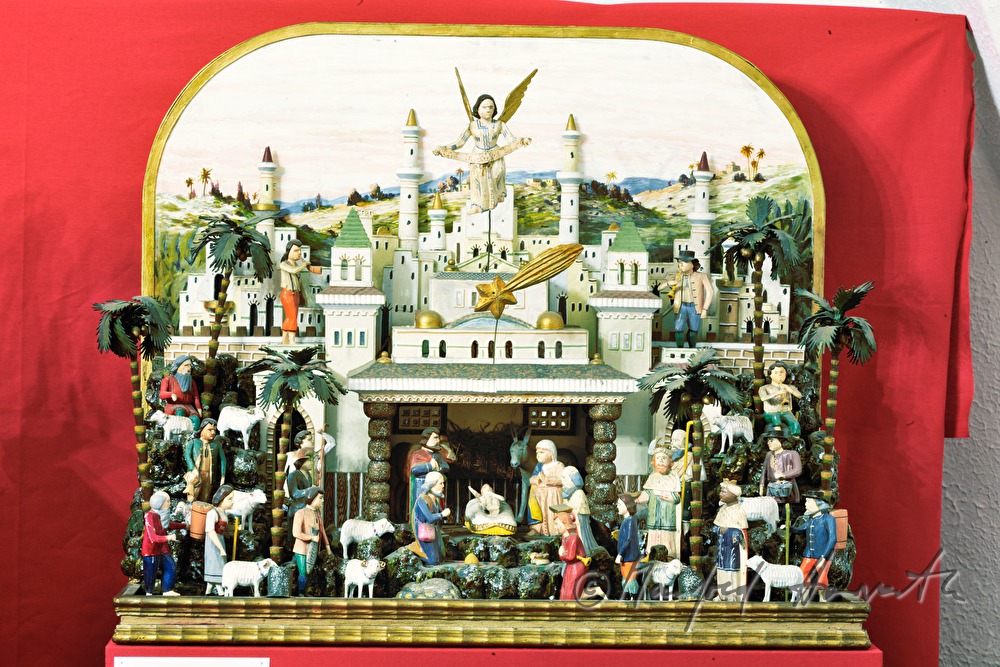alpenländische Weihnachtskrippe aus Oberammergau (ca. 1980)