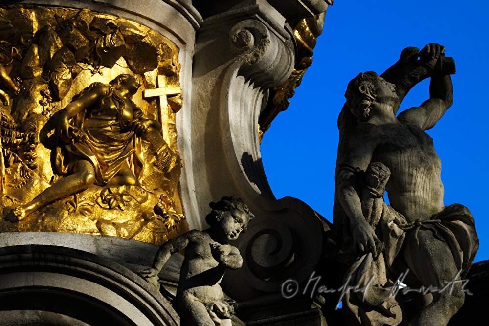 Dreifaltigkeitssäule (Pestsäule) im Innenhof