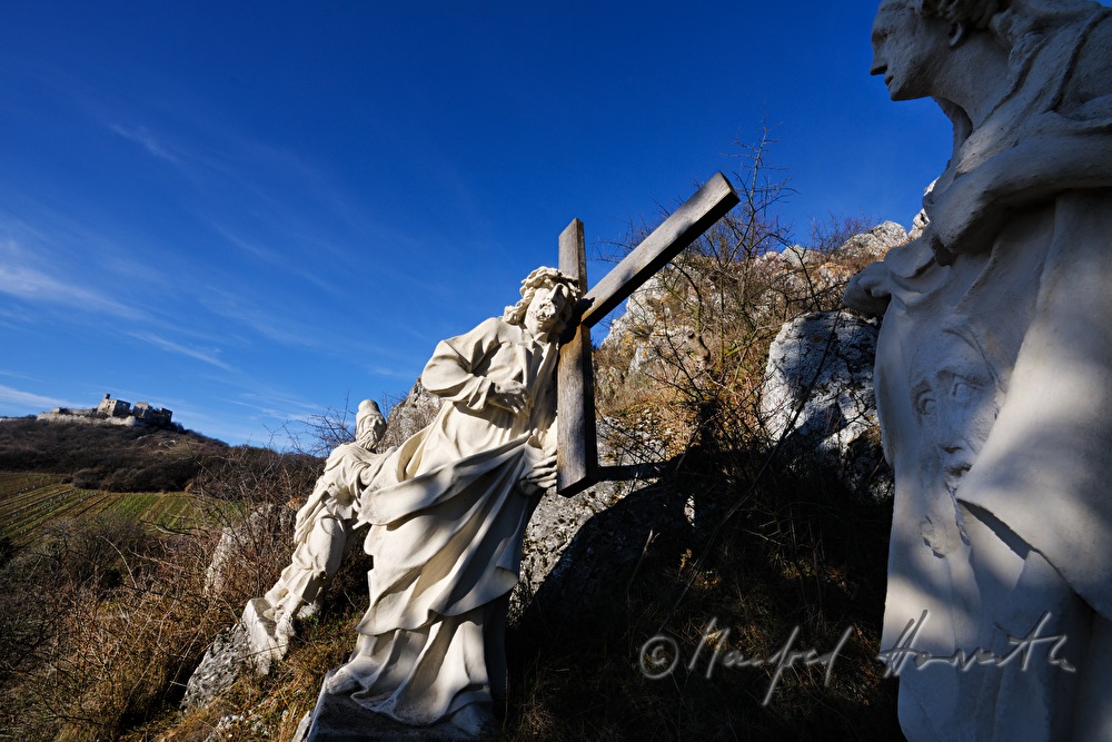 Kalvarienberg und Feld
