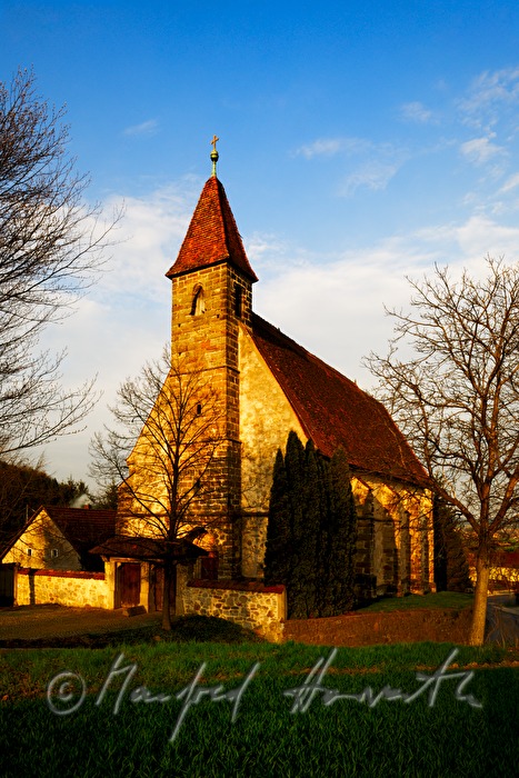 romanische Kirche aus Stein aus dem Jahr 1133