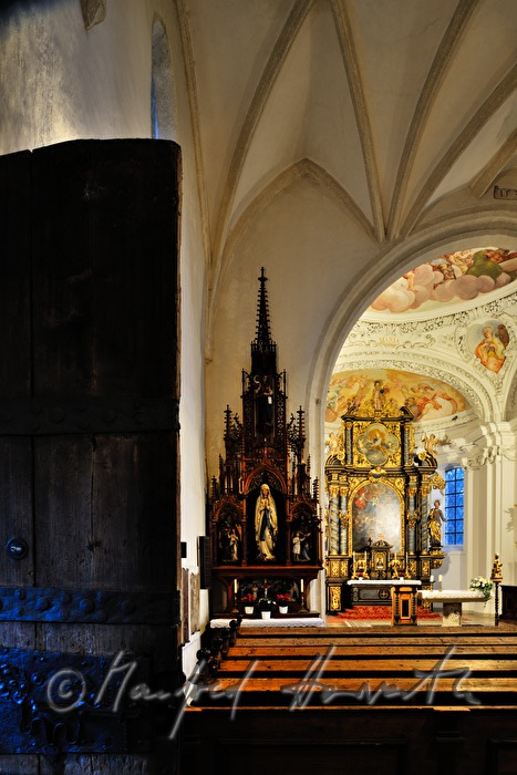 romanische Kirche aus Stein aus dem Jahr 1133