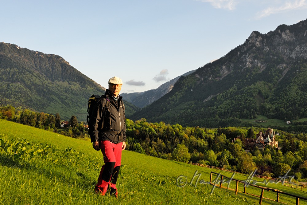Wanderer auf dem Weg zur Rax