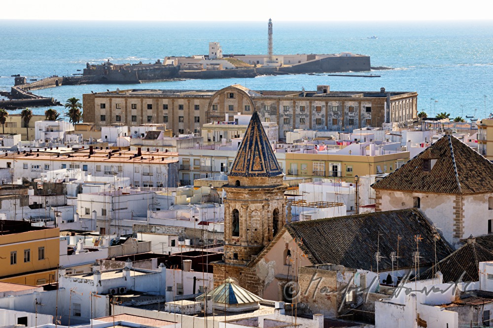 Blick vom Torre Tavira zum Hafen