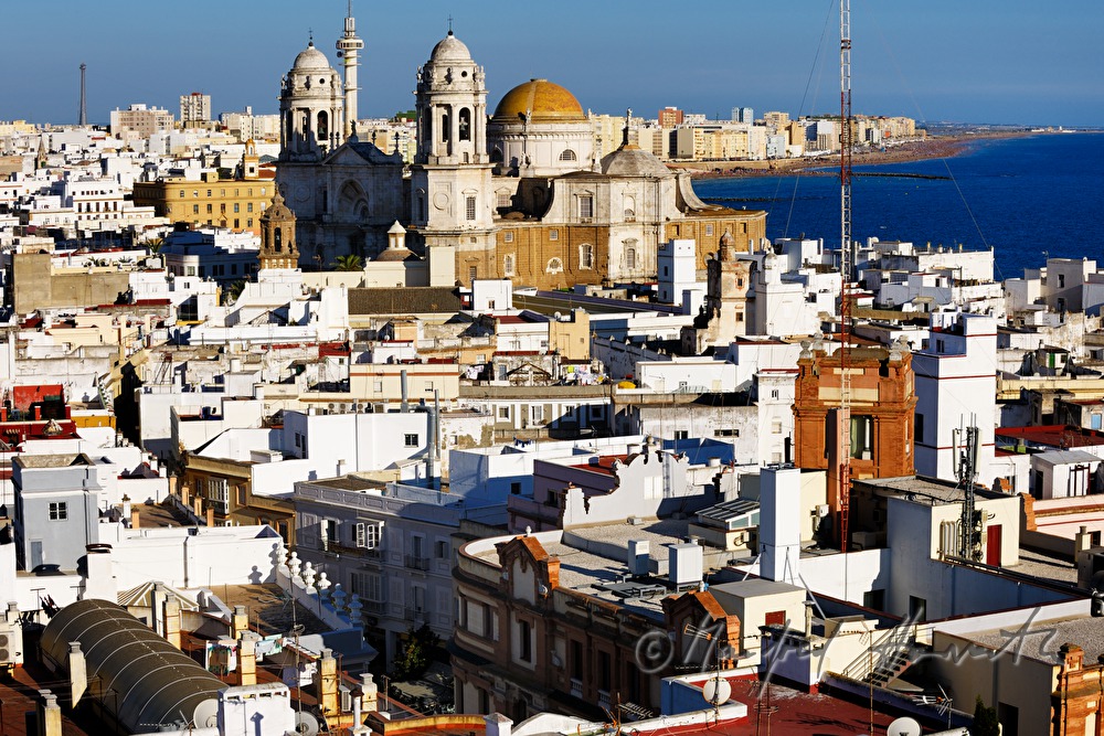 Blick vom Torre Tavira zum Hafen