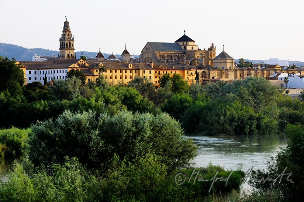 Mezquita und Rio Guadalquivir