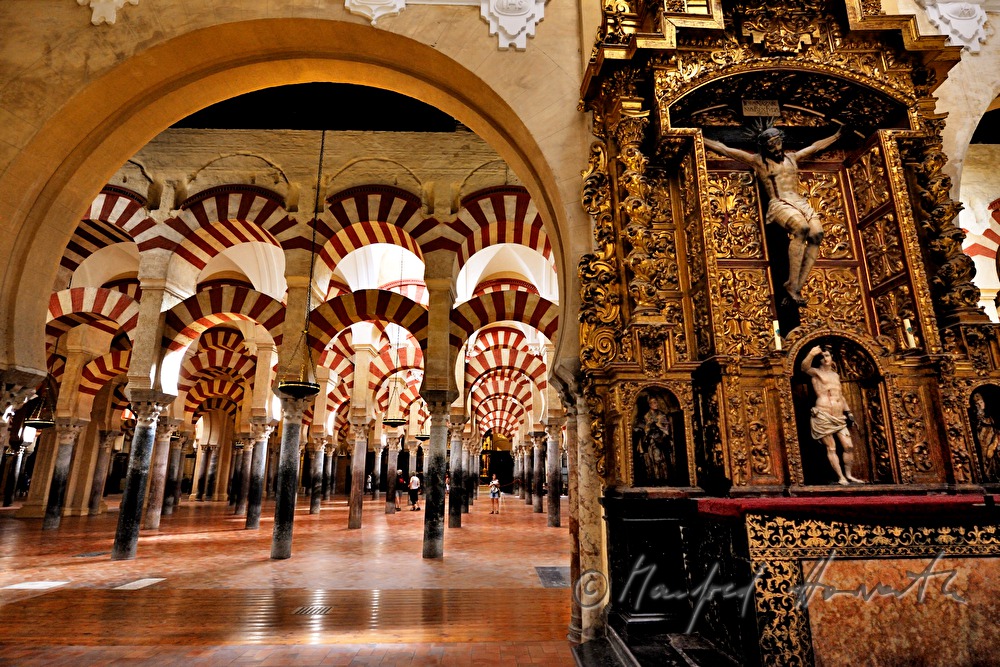 maurische Säulen im Betsaal